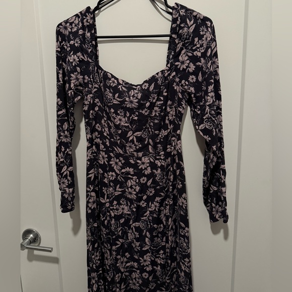 Midi Floral Long Sleeve Dress with Slit and Square Neckline • Small - Picture 6 of 11